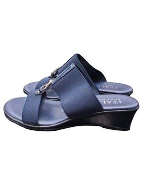 Italian Shoemakers Avery Wedge Sandals, Size 5.5